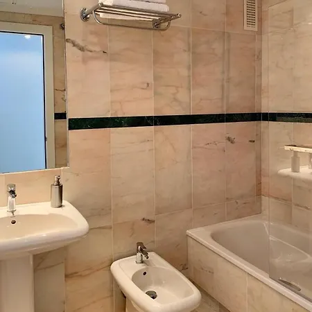 Precioso Piso Con Magnifica Vista Cerca Playa *